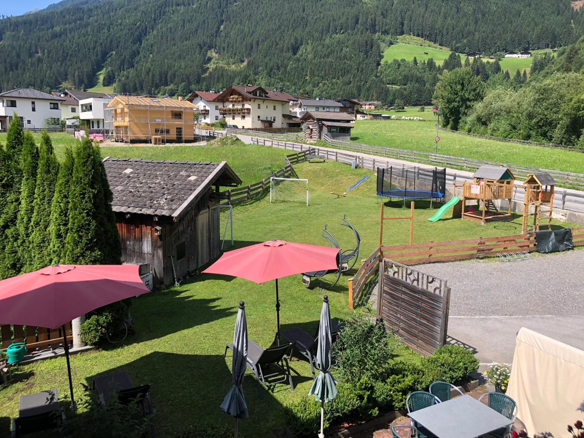 Alpenpension Elferblick Neustift im Stubaital Bagian luar foto