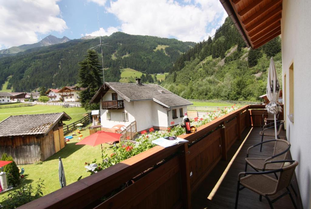 Alpenpension Elferblick Neustift im Stubaital Ruang foto